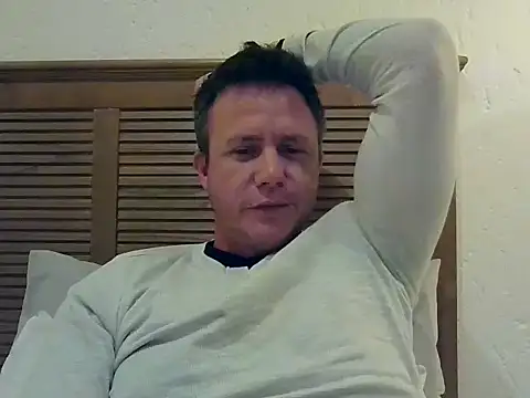 TroyDieselXXX Show in webcam