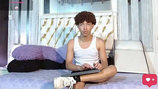 צ'אט XXX בשידור חי של ian_smith_
