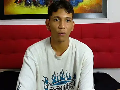 _Benjamin11 Live XXX Chat