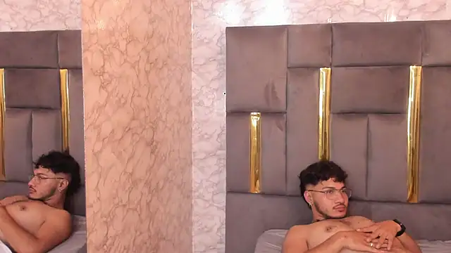 Онлайн чат XXX MAISON_ONYX
