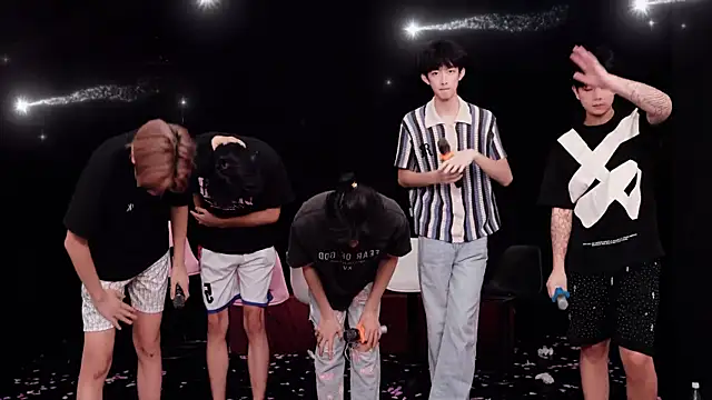 Chenyong123 라이브 XXX 채팅