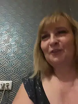 Irina2909@xh Chat XXX in diretta