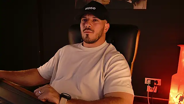 AngeloEric Chat XXX live