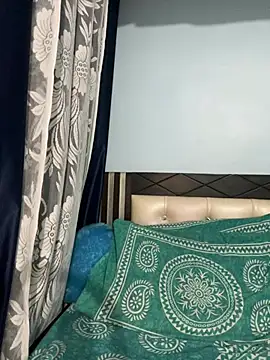 Chat +18 de Cute_Marina ao vivo