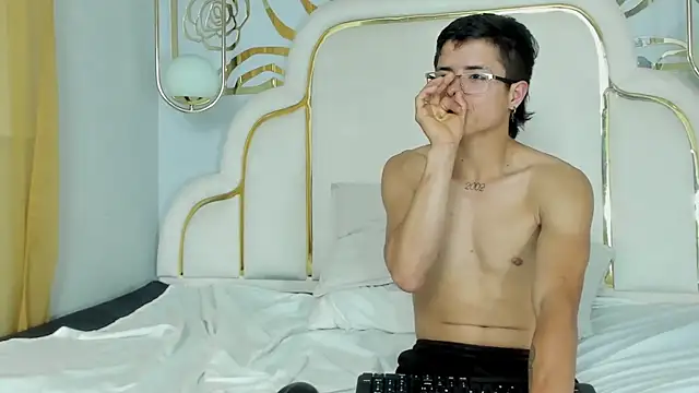 Živý XXX chat midnightlust_vc