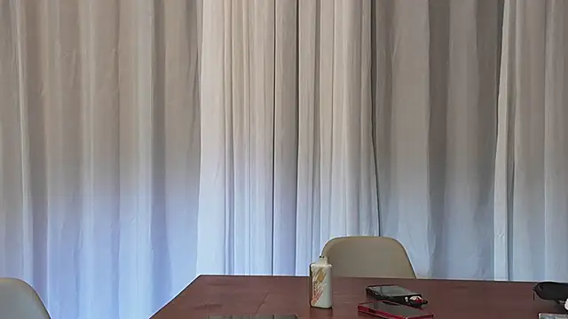 Elnonoykeila77's Live XXX Chat