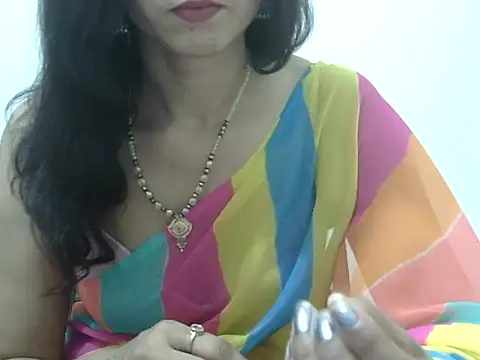 Laila_Cute Adlı Modelin Canlı XXX Sohbeti