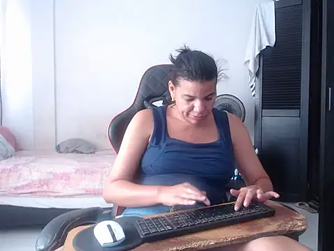 Adriana_0312 live XXX chat