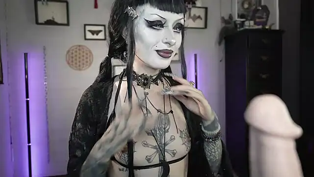 Chatroom XXX en direct de insania_9999_
