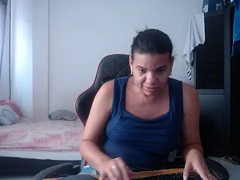 Adriana_0312's Live XXX Chat