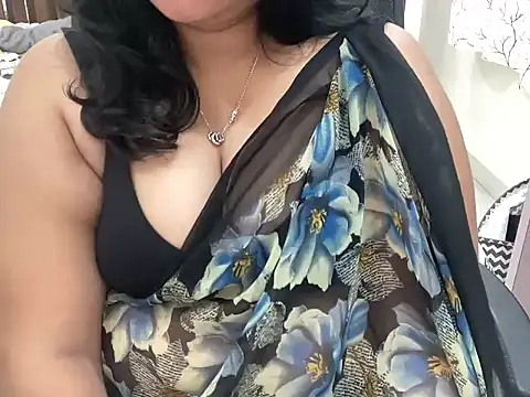 Horney-TeluguAunty live XXX chat