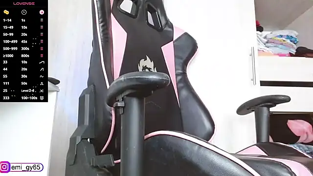 Chat XXX ao vivo de emilyn_grey1