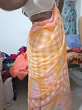 Tamil-hotwife 在線直播表演