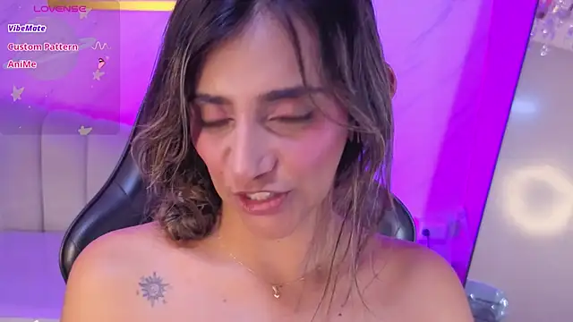 Chat XXX ao vivo de agatha_brooks_t