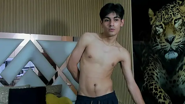 Chat XXX en directo de TaylerCruz