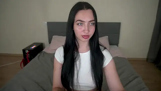 WildKittenX_ – Live XXX-chat