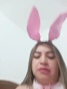 Chatroom XXX en direct de candy69-