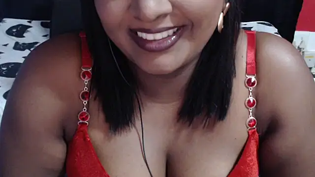 INDIANSIN2 Adlı Modelin Canlı XXX Sohbeti