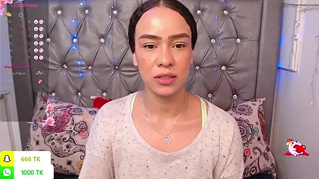 LAILAGUMMY XXX чат на живо