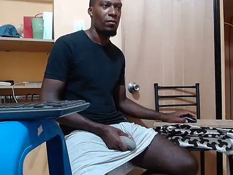 Chatroom XXX en direct de kurtbigcock