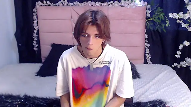 oli_dusk Chat XXX live
