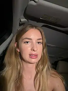 Chat XXX en directo de EvieEvans