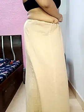 o_yes_bhabhi's Live XXX Chat