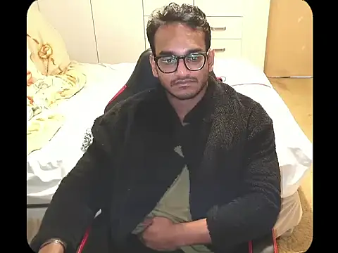 Theothermofo1's Live XXX Chat