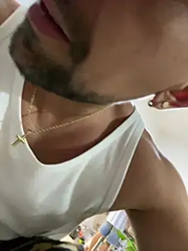 dantedesirexx Adlı Modelin Canlı XXX Sohbeti