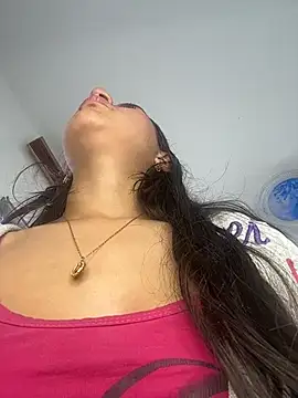 LilyRossi_'s Live XXX Chat