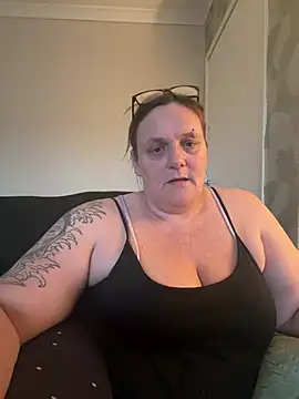 Sembang XXX Secara Langsung Busty-GilfQuinn