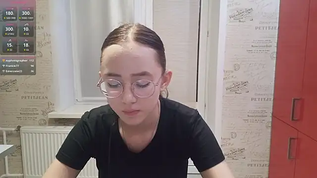 Chat +18 de SolvedGlobe ao vivo