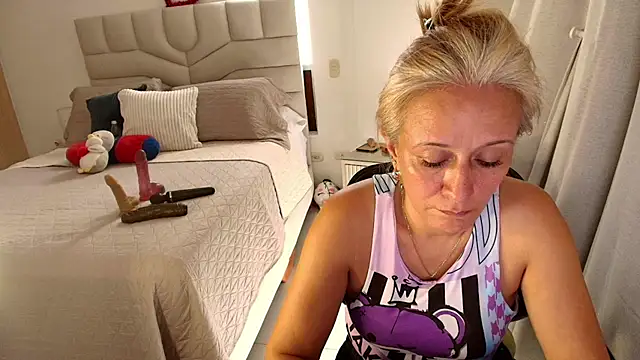 Naty_Stone Chat XXX in diretta