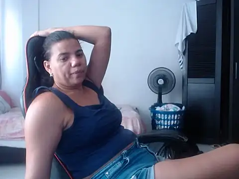 Adriana_0312 Chat XXX live