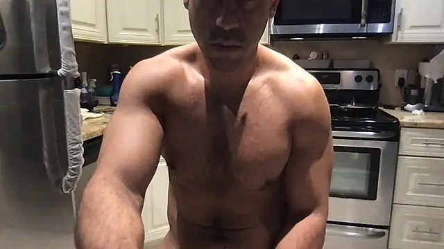 Czat XXX na żywo – BigGuyMuscle