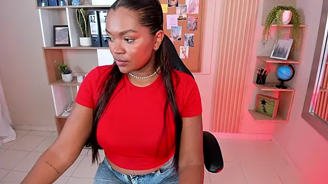 Онлайн чат XXX emma_rules99
