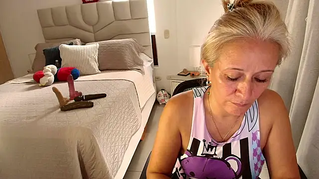 Naty_Stone – Naživo XXX chat