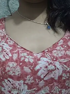 Ritika_jha01's Live XXX Chat