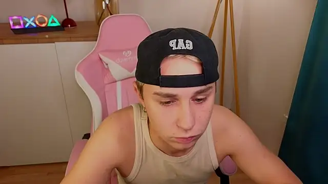 e1v1s Live XXX Chat