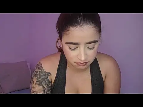 MartinaConnorr's Live XXX Chat