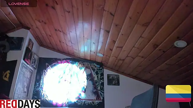 Darkness_jones_ Chat XXX in diretta