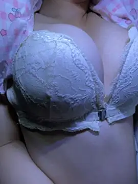 Chat +18 de iu_uzZ ao vivo