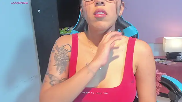 _maria_foxx_'s Live XXX Chat
