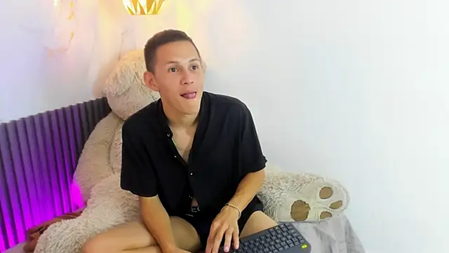 IzanArias Live XXX-chat