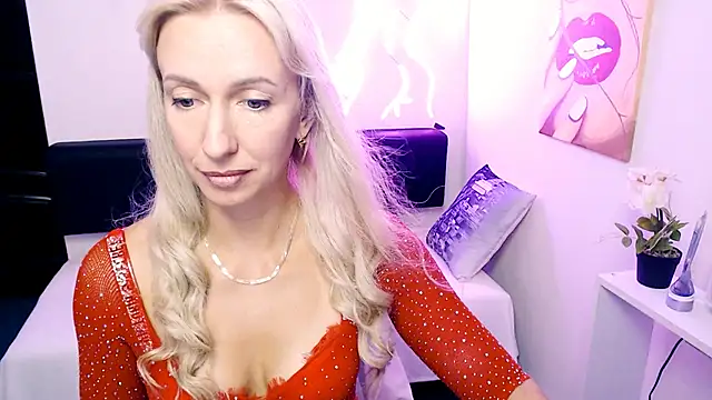 Chat +18 de Cute_Smile_Shy ao vivo