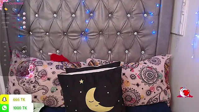 XXX chat uživo modela LAILAGUMMY