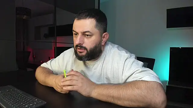 DravenPeak Adlı Modelin Canlı XXX Sohbeti