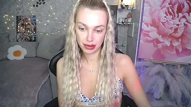 Chatroom XXX en direct de NickyAdamidi