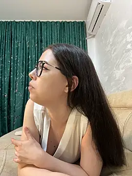 Chat +18 de KaylaLewyss ao vivo
