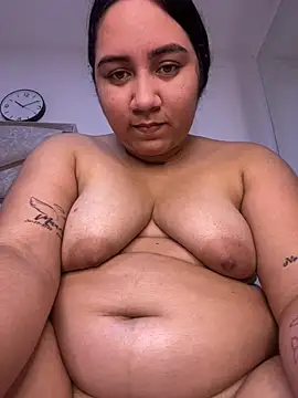 Stormyy_Luxe Show in webcam